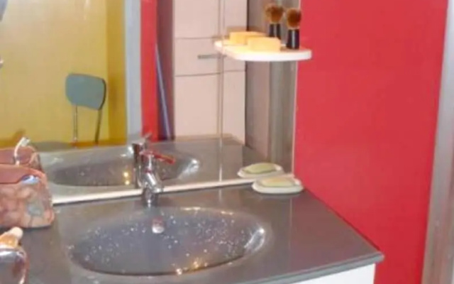 House With 3 Bedrooms in Vendres, With Enclosed Garden