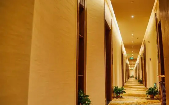 Fuyang aikewei Hotel