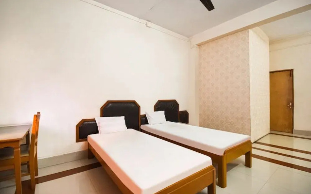 Spot on 60915 Akash Guest House