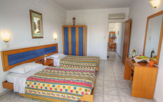 Kassandra Hotel