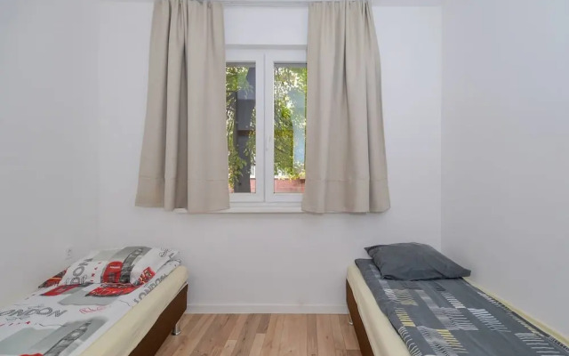 FM Deluxe 2-BDR Apartment - Cosmopolitan