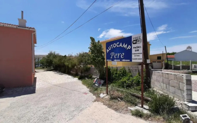 Camp Pere