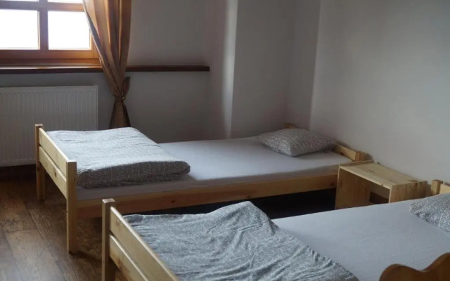 Schronisko PTTK Hala Szrenicka