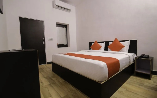 OYO 16169 Sahdev Guest House