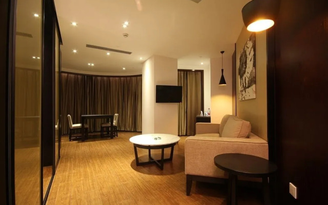Dazhong Hotel