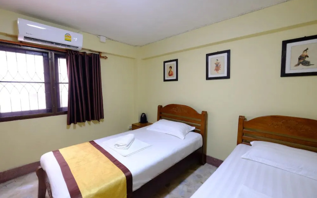 Midsummer Night Hostel