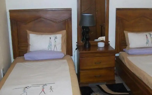 Flossie’s Bed and Breakfast