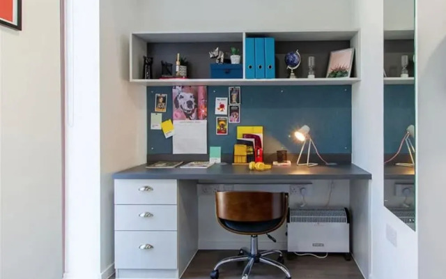 Ensuite Rooms STUDENTS Only - CANTERBURY - Campus Accommodation