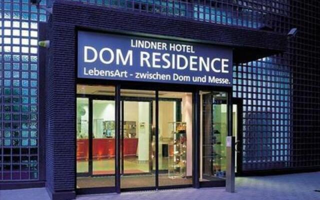 Отель Lindner Hotel Dom Residence Германия, Кёльн - 8 отзывов об отеле, цены и фото номеров - забронировать отель Lindner Hotel Dom Residence онлайн вид на фасад