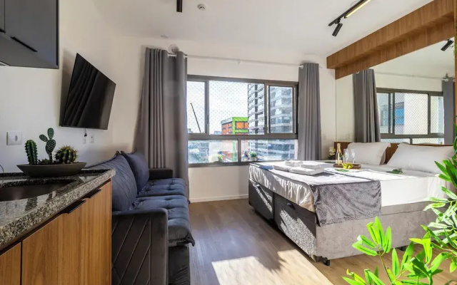 Modern, fully equipped, and well-lit with AC and gym