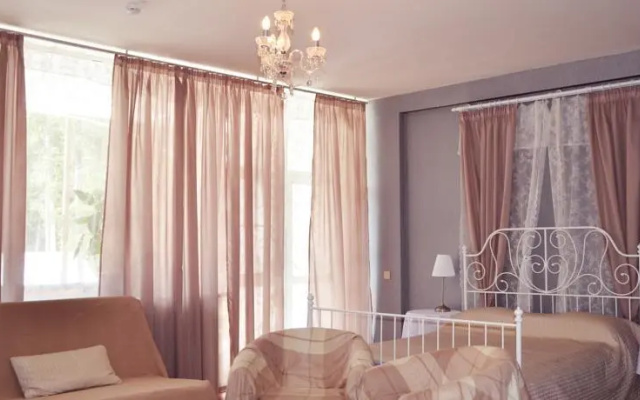 Zagorodnyj Otel' Serebro