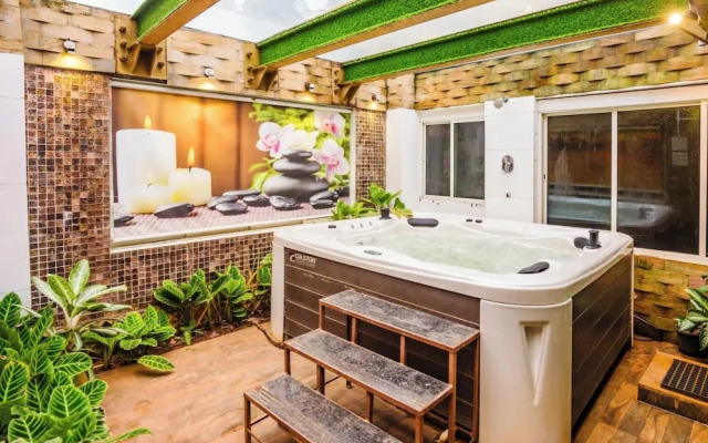 Moonstone Meadows Suite By Alaya Stays