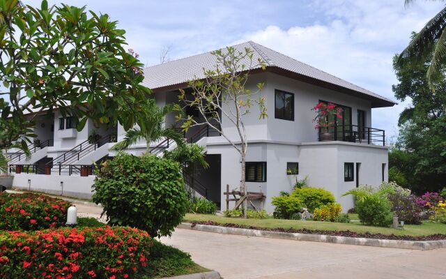 Отель Samui Honey Suite Таиланд, Самуи - отзывы, цены и фото номеров - забронировать отель Samui Honey Suite онлайн вид на фасад