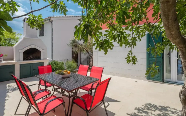 Villa Basic