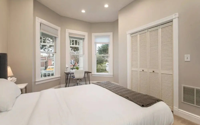 TWO Units Entire Stylish Home by Cozysuites