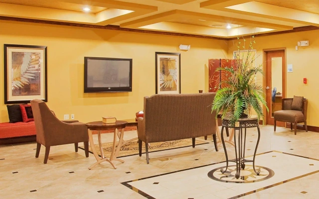 Holiday Inn Express & Suites Foley by IHG