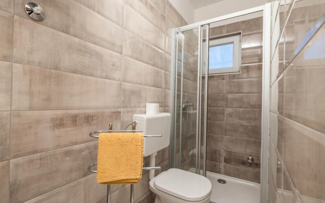 Amazing Apartment in Stara Novalja With Wifi and 1 Bedrooms