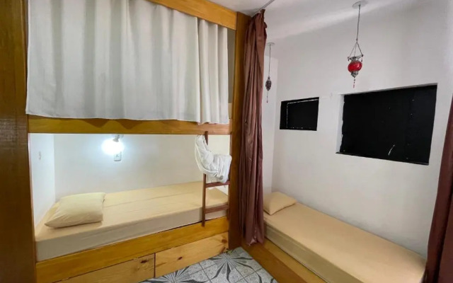 Utopia Hostel