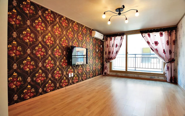 Yeongheungdowith Haejigae Pension