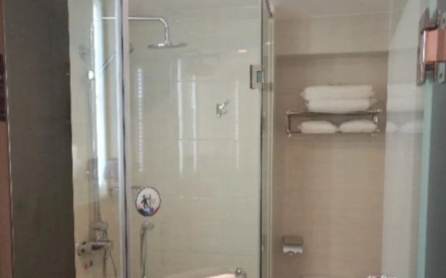 7 Days Premium Hohhot Hailiang Square