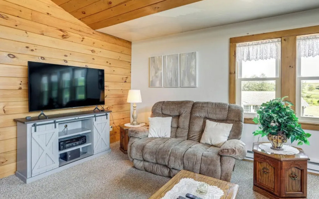 Spacious Pennsylvania Vacation Rental w/ Backyard