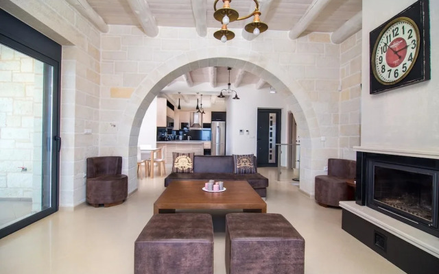Philoxenia Luxury Stone Villa