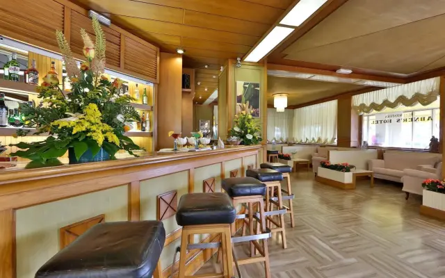 Hotel Abner's