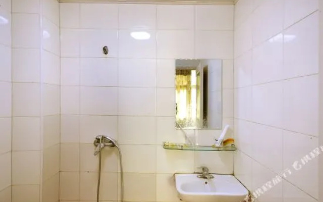 Guifei Hostel