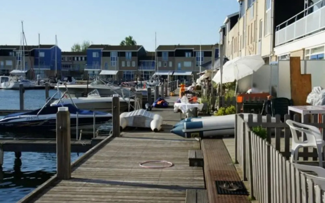 Comfortable House Directly at Veerse Meer