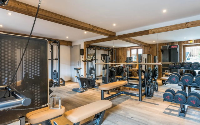 KARRI - Luxury apartment with spa and gym