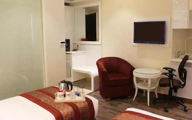 Hotel Picasso Residency Naraina Delhi - Couple Friendly Local IDs Accepted