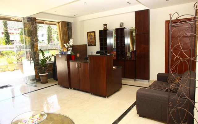 Dias Hotel & Apts