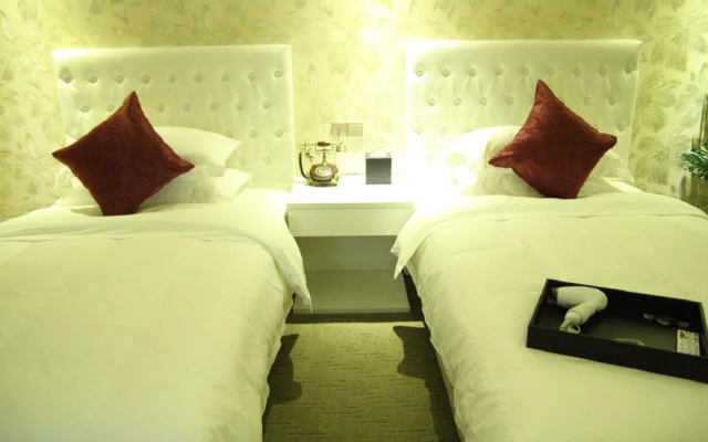 Jiashan Hollywood Hotel