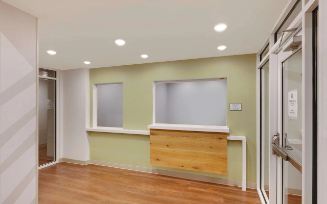 WoodSpring Suites Las Colinas - Northwest Dallas