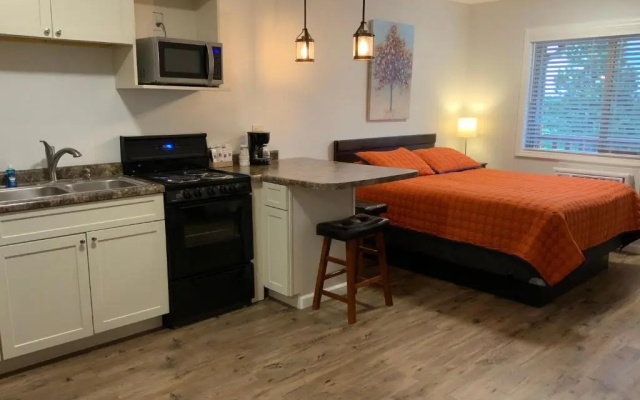 Rockerville Lodge & Cabins