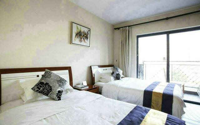 Апартаменты eStay Apartments комната для гостей