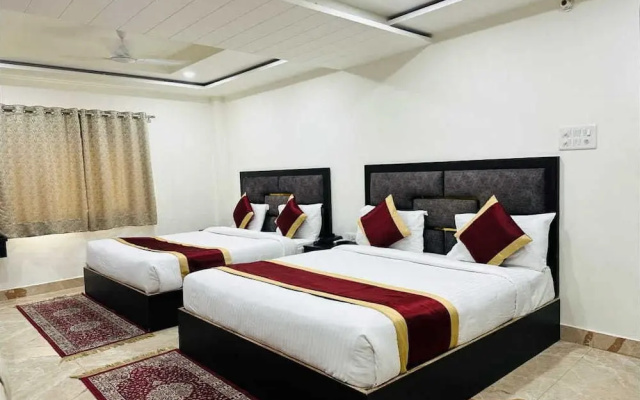 Hotel M K Grand