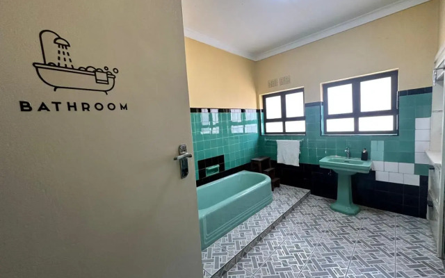 3 on 5: Houghton 3 Bedroom Home