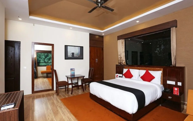 Capital O 23238 Hotel Jsr Inn