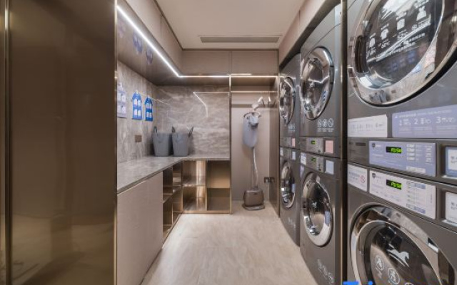 HanTing Hotel (Nanchang Xianghu Park Jiangling Subway Station)