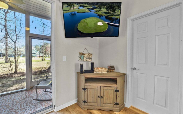 River Oaks 57C
