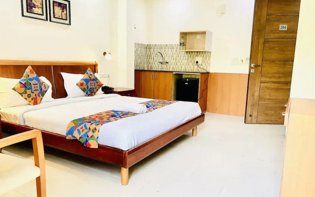 Qotel Hotel Noida Sector 51