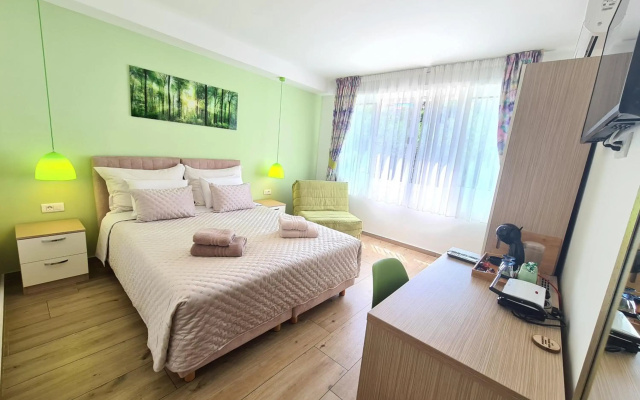 Coloured Rooms