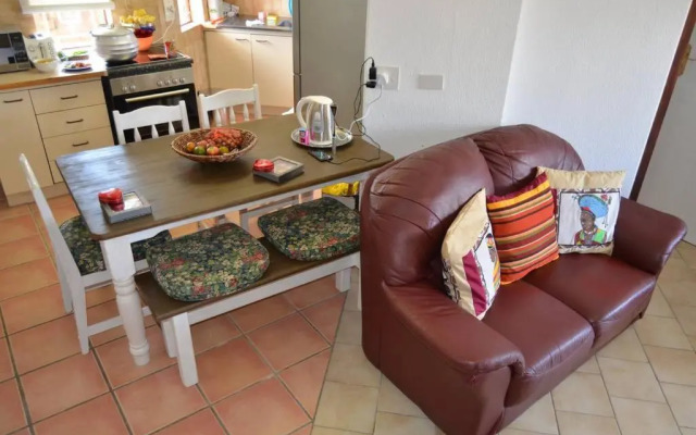 2Bed 2Bath Vacation home with pool close to beach