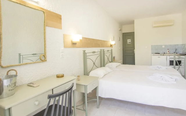Syros Inn