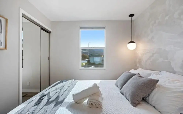 @ Marbella Lane - 3BR Designer Home in Pacifica