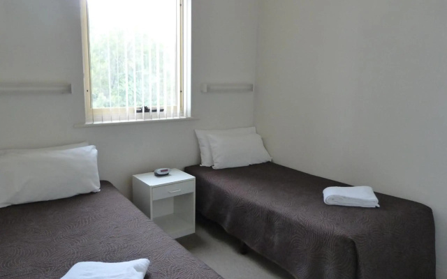 Glenelg Holiday Apartments-Corfu, 200 Meters to the Beach, Free Parking