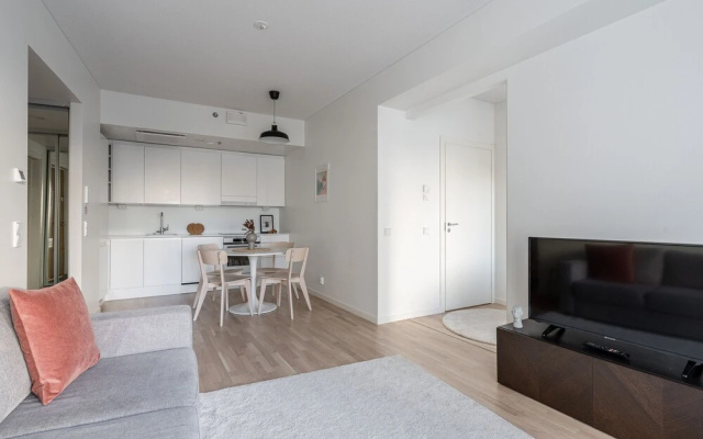 Stylish New 1BR Home with Sauna, Hosts 4 Guests