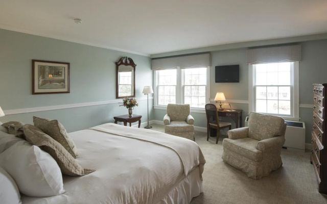 Black Point Inn