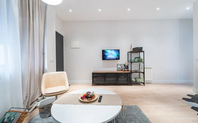 EdSam Madrid Apartments Black